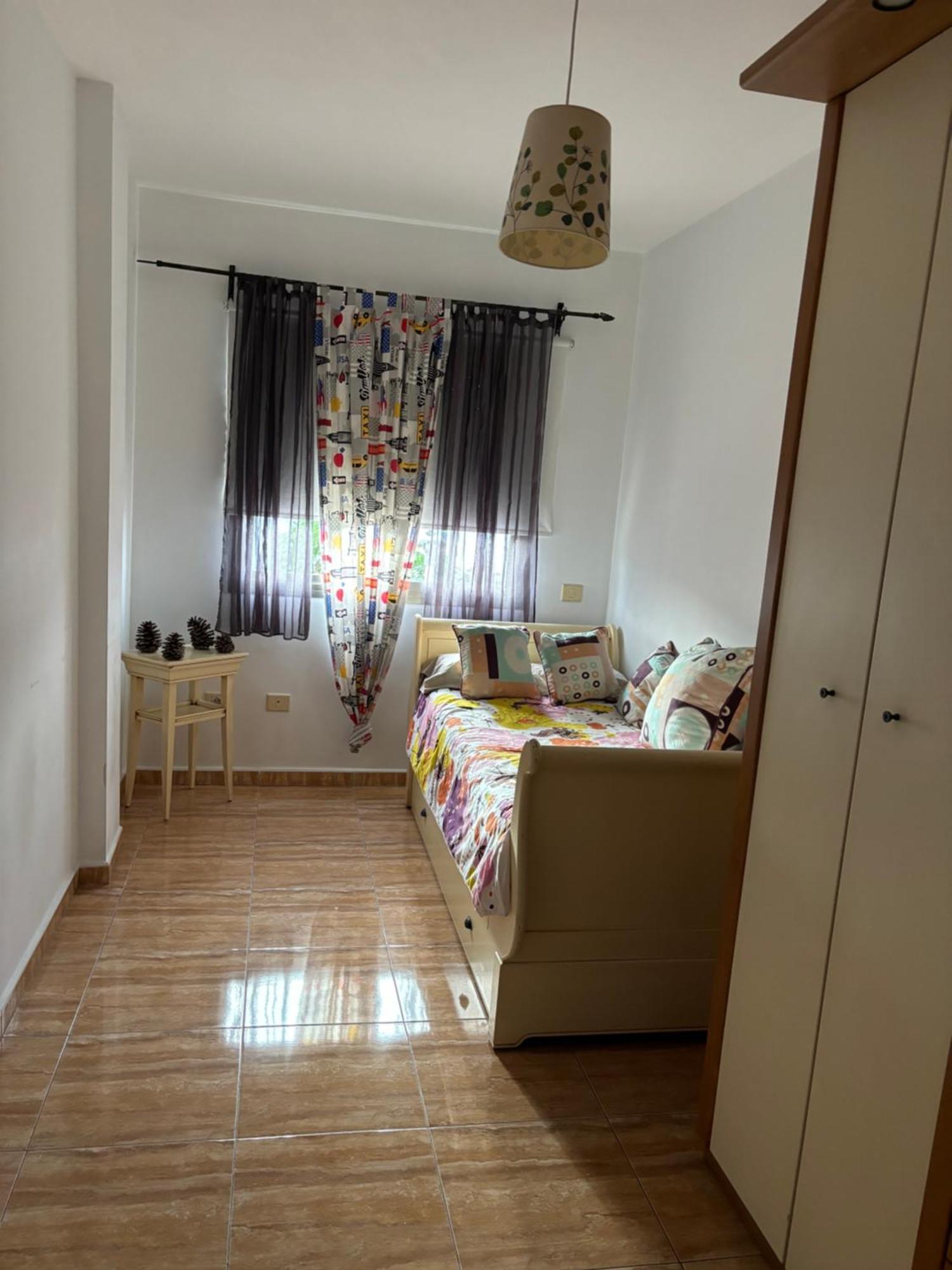 Piso Seminuevo Centrico Con Vistas Apartment Vecindario  Luaran gambar